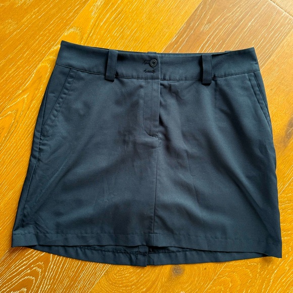 Women’s NikeGolf Dri-Fit Skirt (8) - Picture 1 of 5